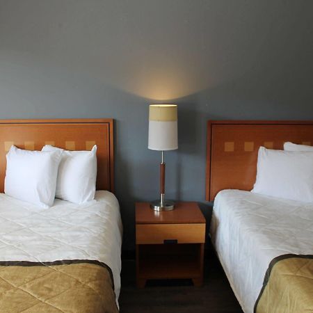 Budgetel Inn And Suites Atlanta Midtown Exteriör bild