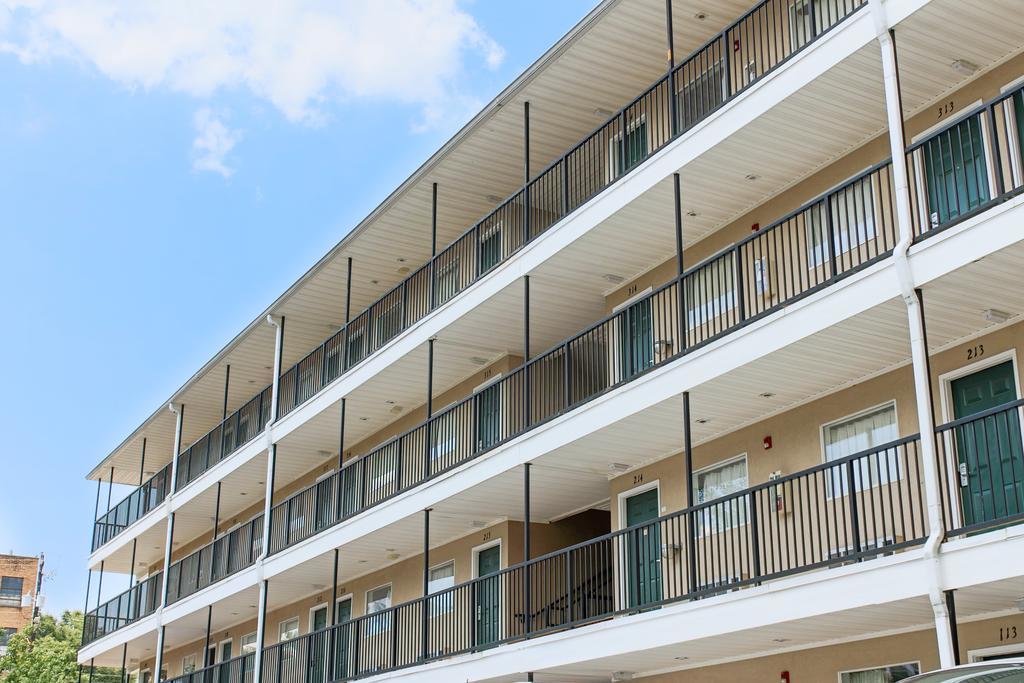Budgetel Inn And Suites Atlanta Midtown Exteriör bild