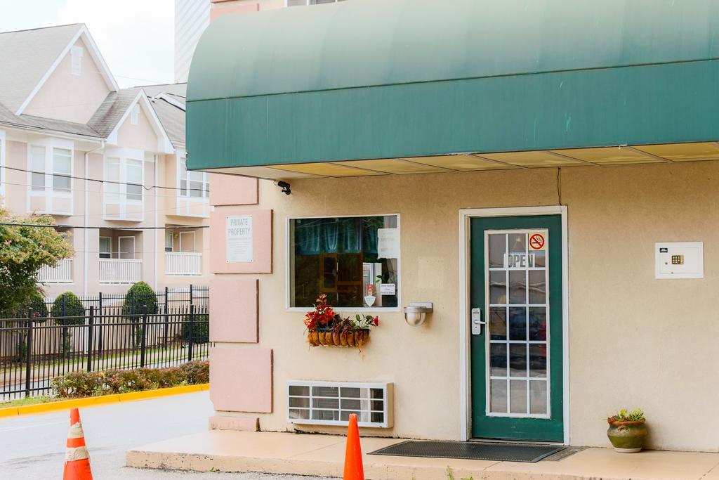 Budgetel Inn And Suites Atlanta Midtown Exteriör bild