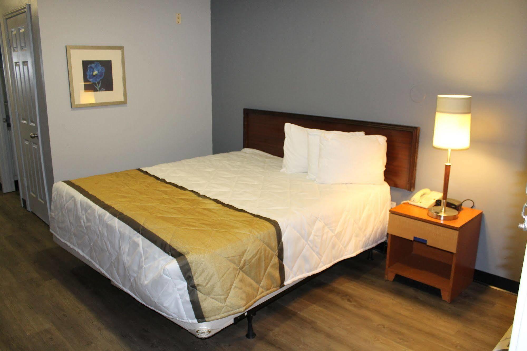 Budgetel Inn And Suites Atlanta Midtown Exteriör bild